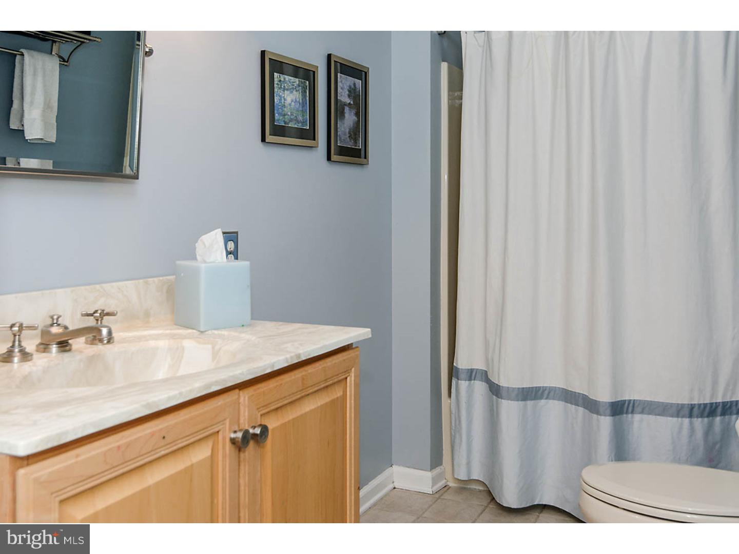 5105 Church Road Mount Laurel, NJ 08054 - Photo 22 of 25 Bathroom