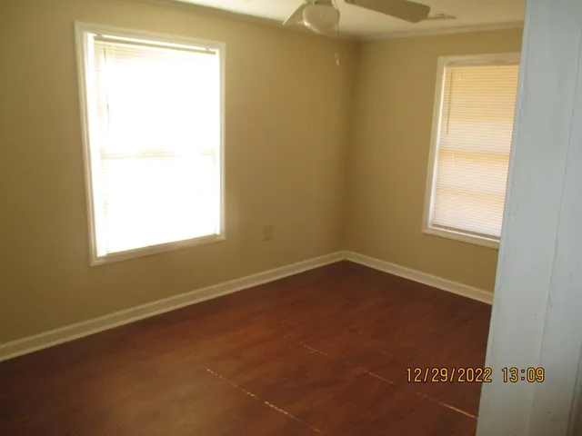 a view of a window in an empty room