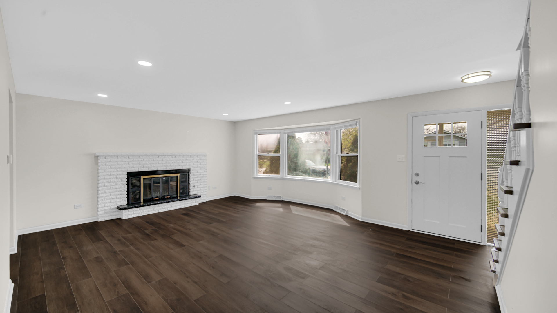 17525 Maple Avenue Lansing, IL 60438 - Photo 3 of 28