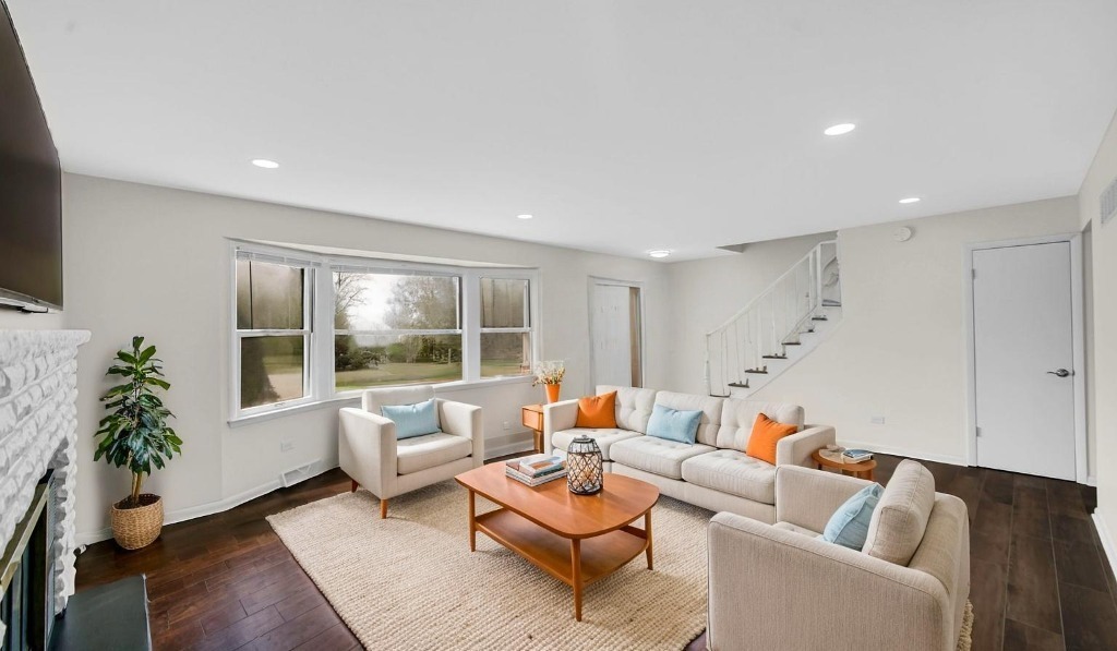 17525 Maple Avenue Lansing, IL 60438 - Photo 6 of 28