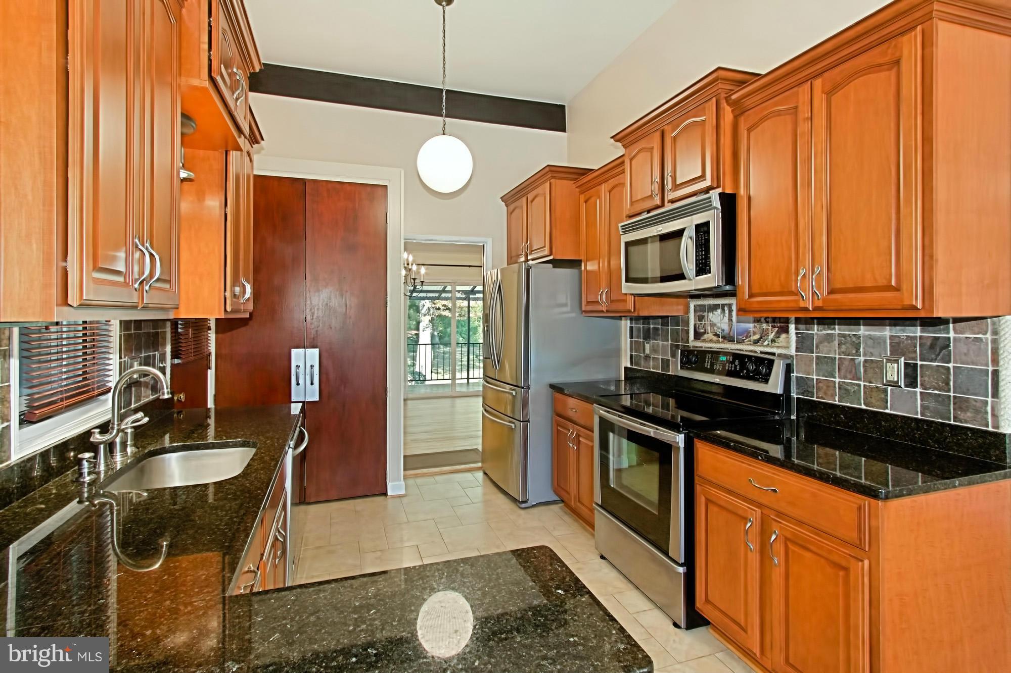 8700 Standish Road Alexandria, VA 22308 - Photo 3 of 30 Kitchen