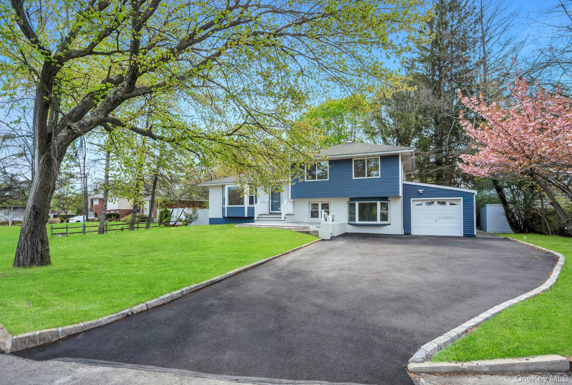 48 Earl Road Melville, NY 11747 - Photo 1 of 19