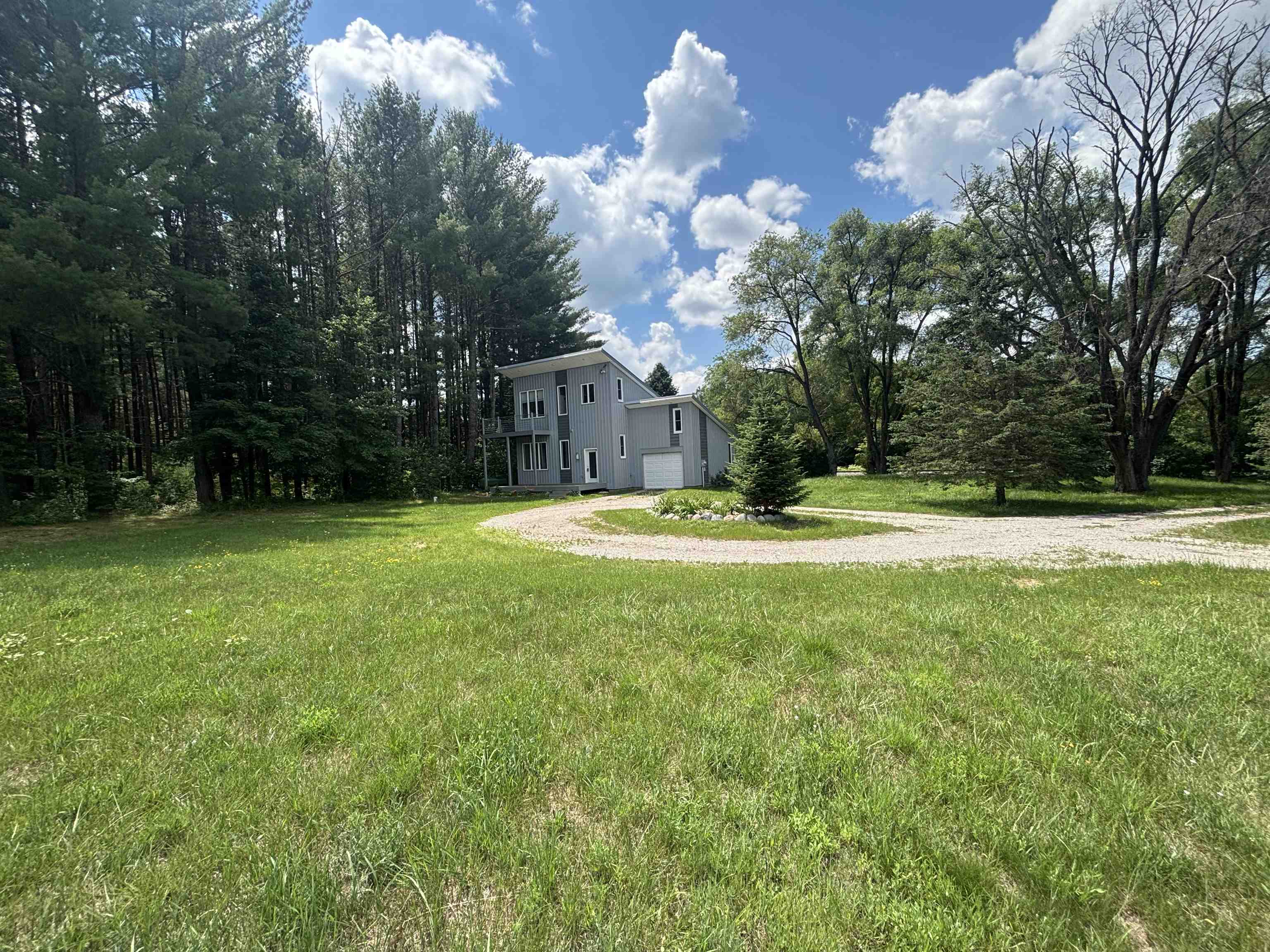 6215 South Garfield Road Kingsley, MI 49649 - Photo 13 of 48 Gallery Image 13