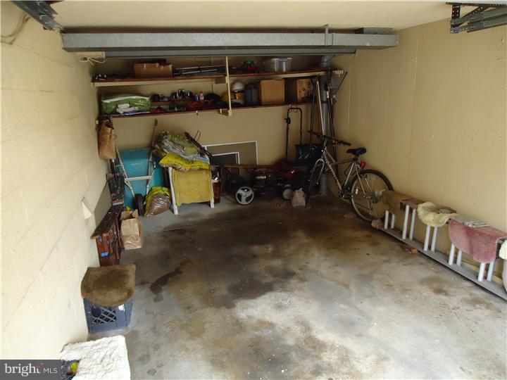 830 Laurel Road Yeadon, PA 19050 - Photo 22 of 24 Garage