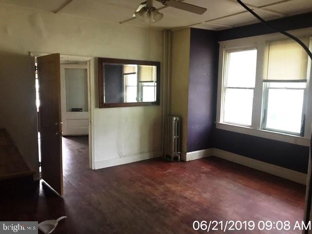 2816 Goodwood Road Baltimore, MD 21214 - Photo 9 of 21 Family room Main Level