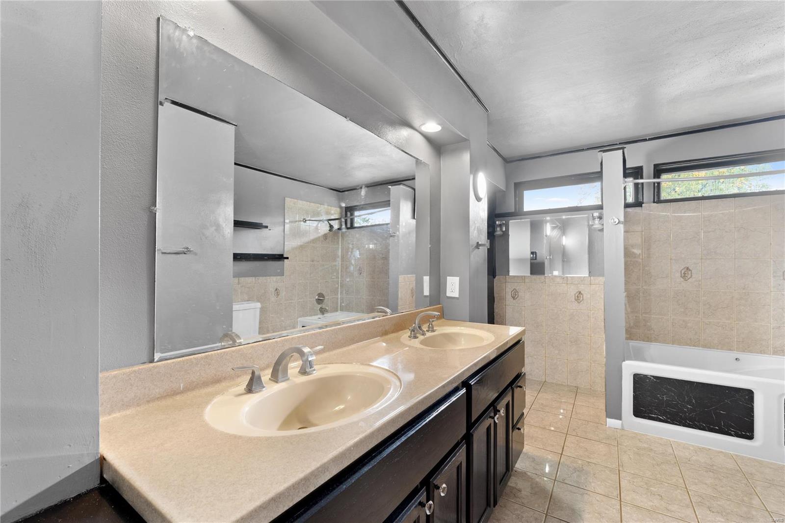 2145 Old Manor Road St. Louis, MO 63136 - Photo 25 of 46