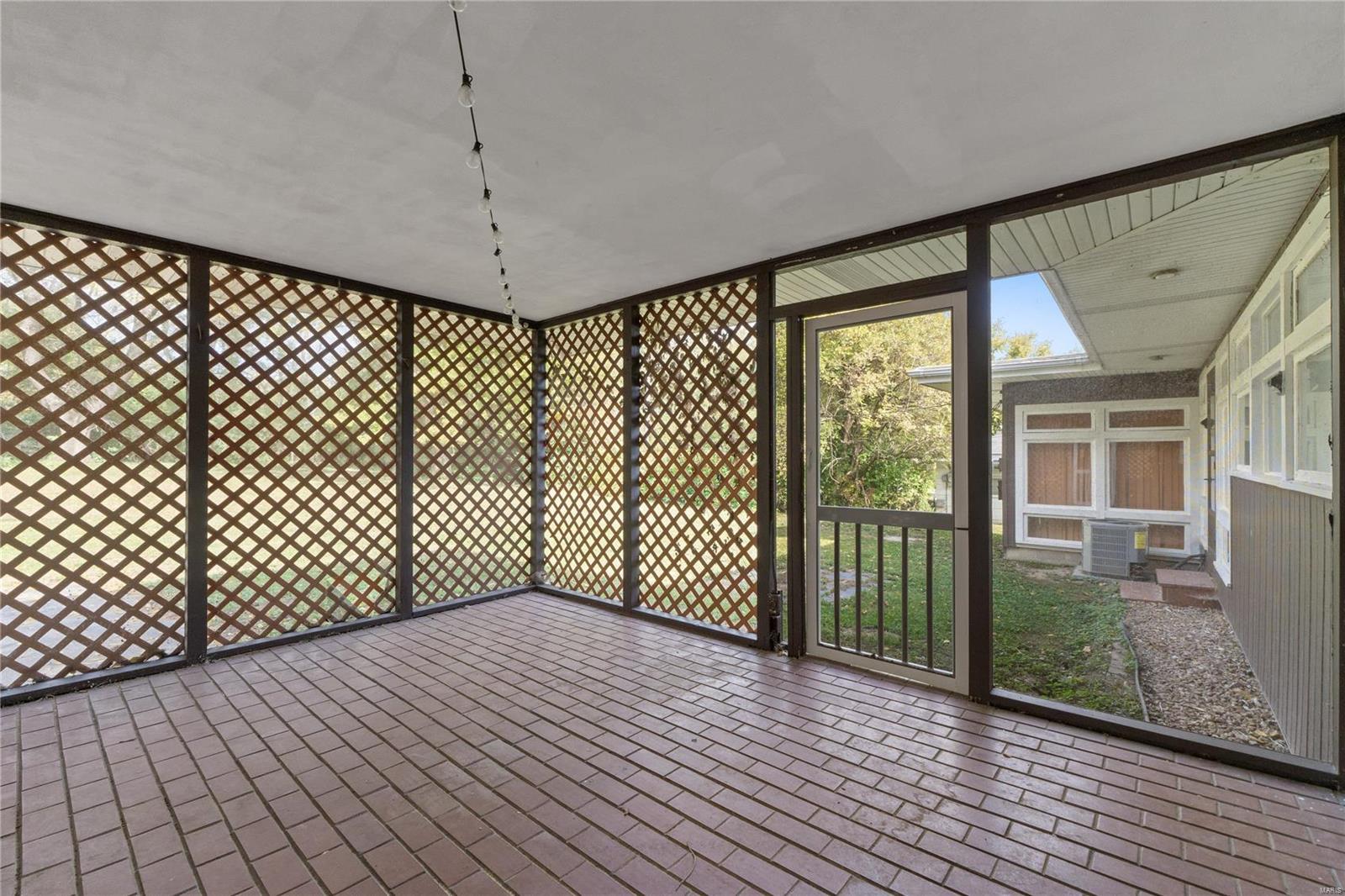 2145 Old Manor Road St. Louis, MO 63136 - Photo 32 of 46