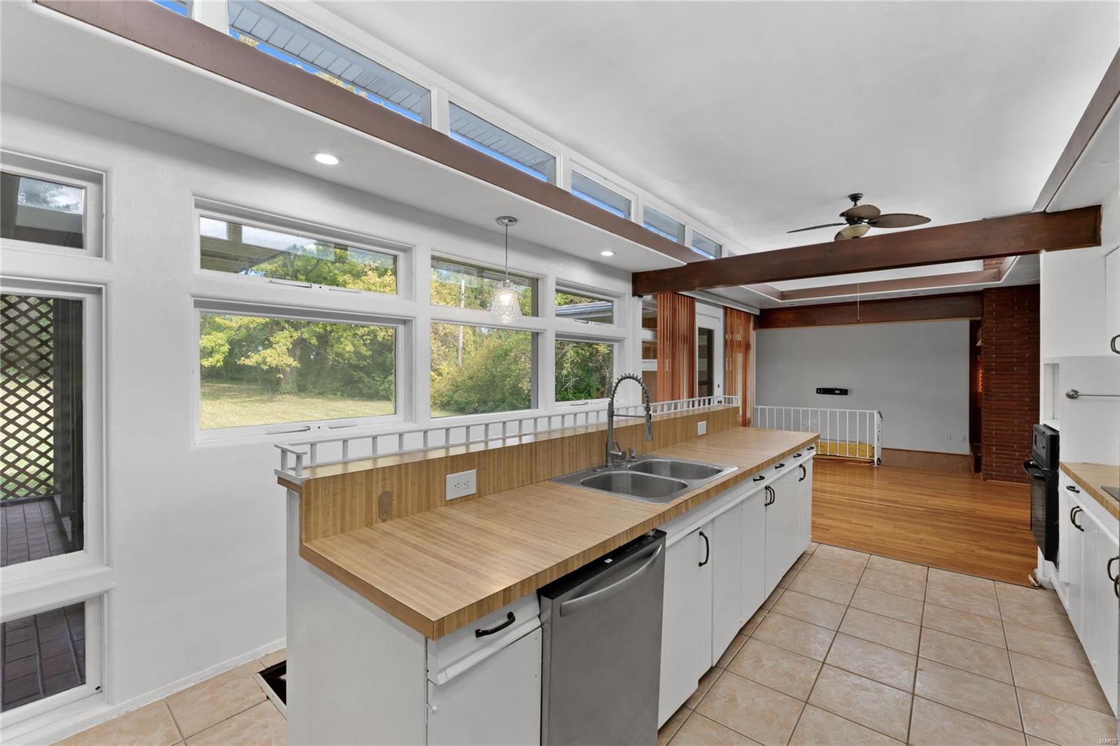 2145 Old Manor Road St. Louis, MO 63136 - Photo 8 of 46