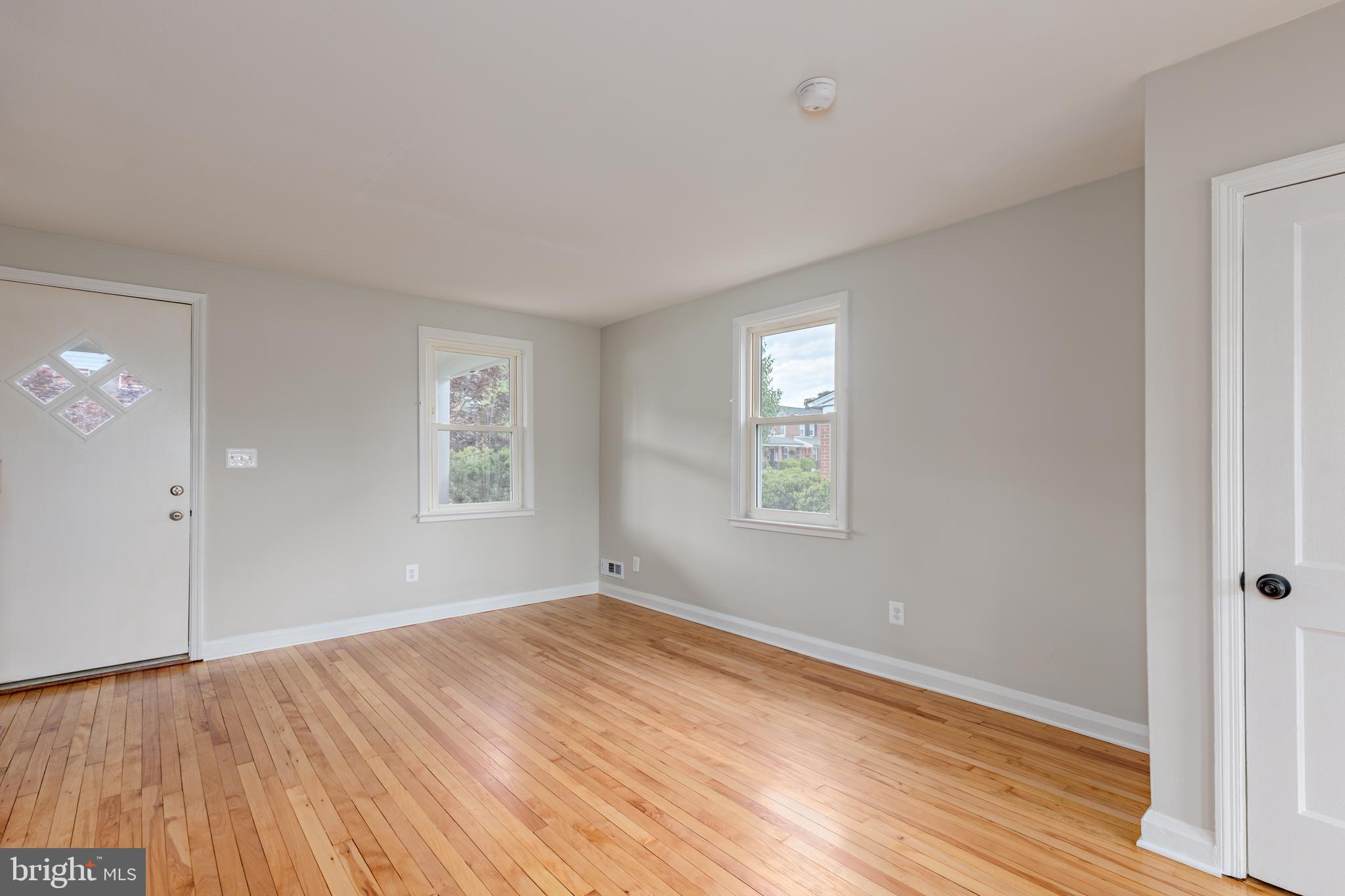 6913 Broening Road Baltimore, MD 21222 - Photo 5 of 33 Gallery Image 5