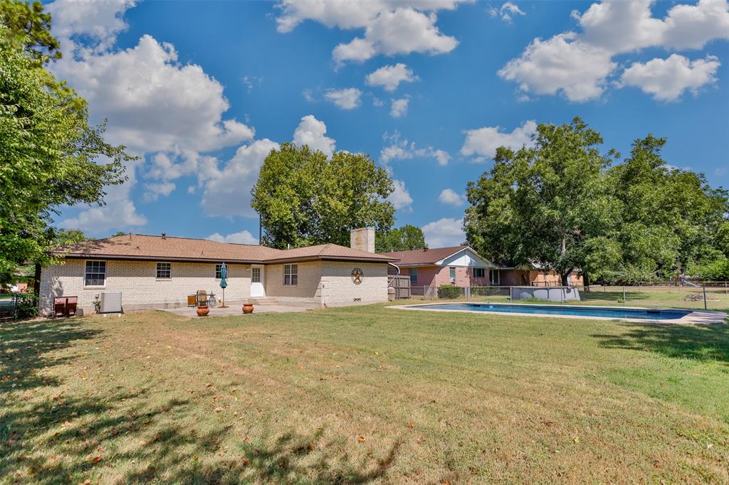 1634 Old Denton Road Gainesville, TX 76240 - Photo 34 of 40 Gallery Image 34