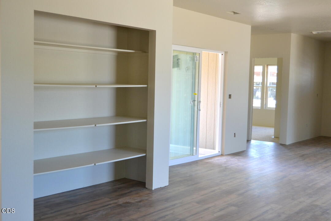 1540 West Harbeck Road Grants Pass, OR 97527 - Photo 4 of 9