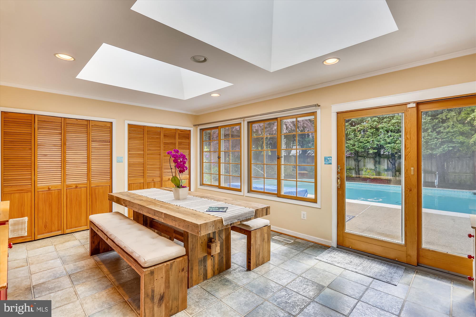 1755 Glastonberry Road Potomac, MD 20854 - Photo 26 of 100