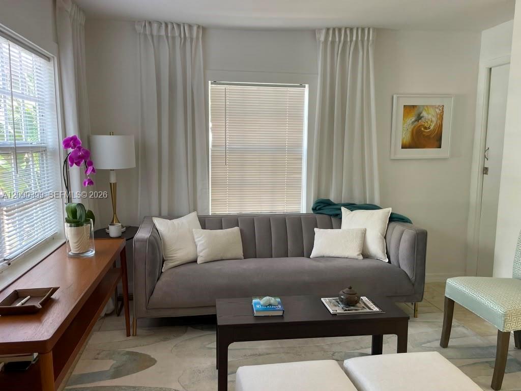 4176 Southwest 9th Street Miami, FL 33134 - Photo 4 of 11 Gallery Image 4