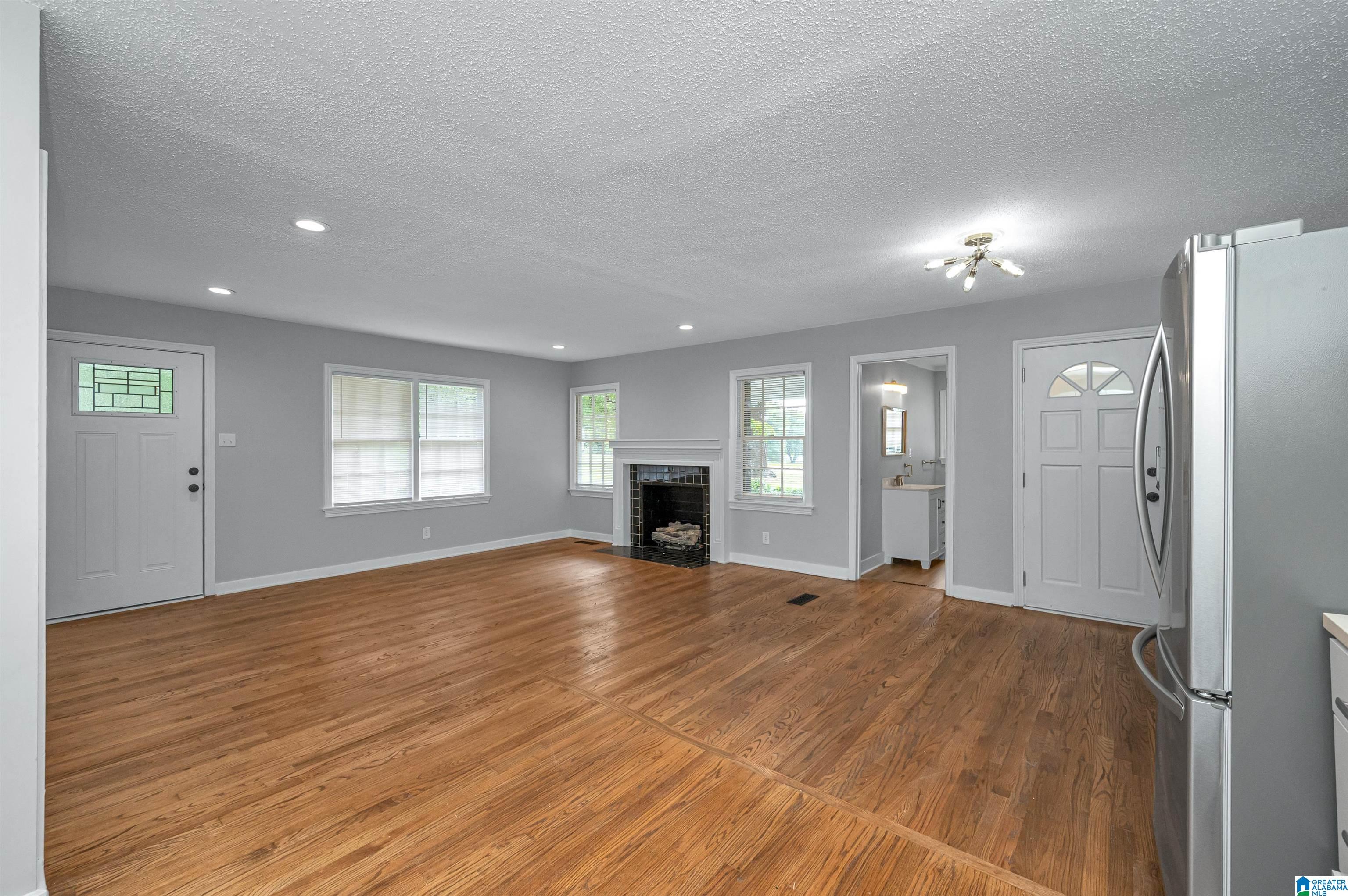 816 Martinwood Road Birmingham, AL 35235 - Photo 13 of 31