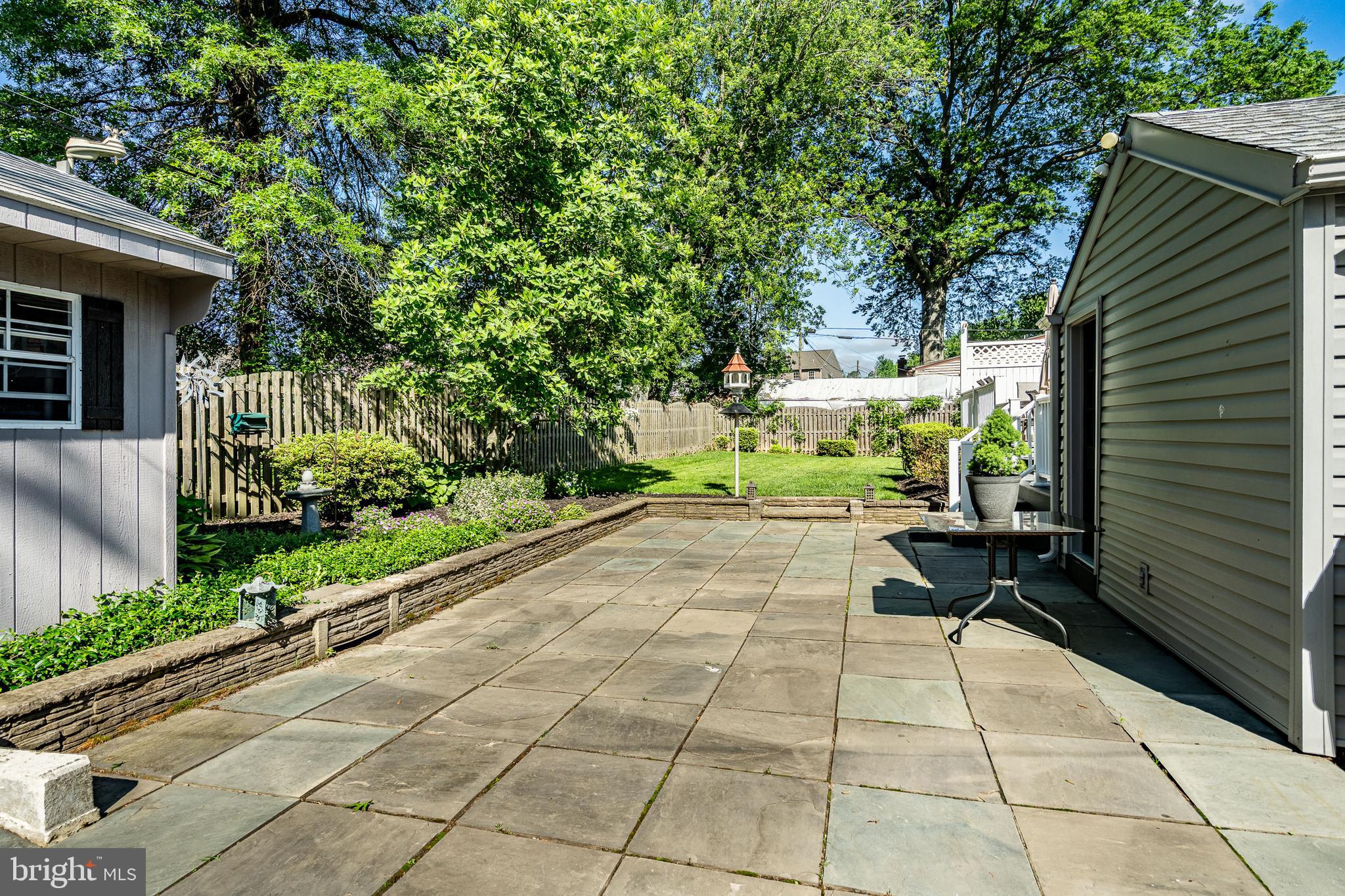 10 Garrett Road Wilmington, DE 19809 - Photo 36 of 52 Rear patio