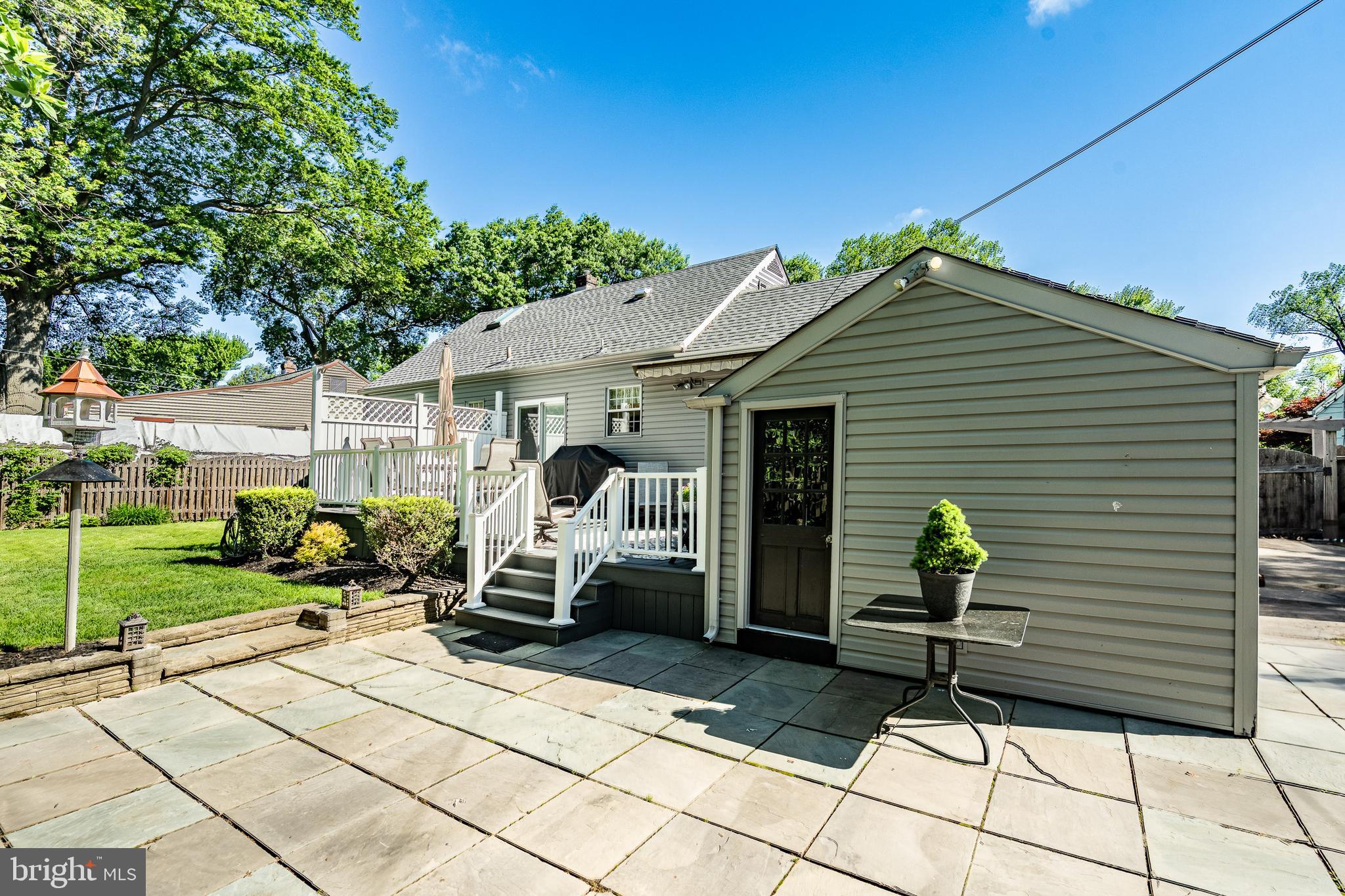 10 Garrett Road Wilmington, DE 19809 - Photo 41 of 52 Rear patio
