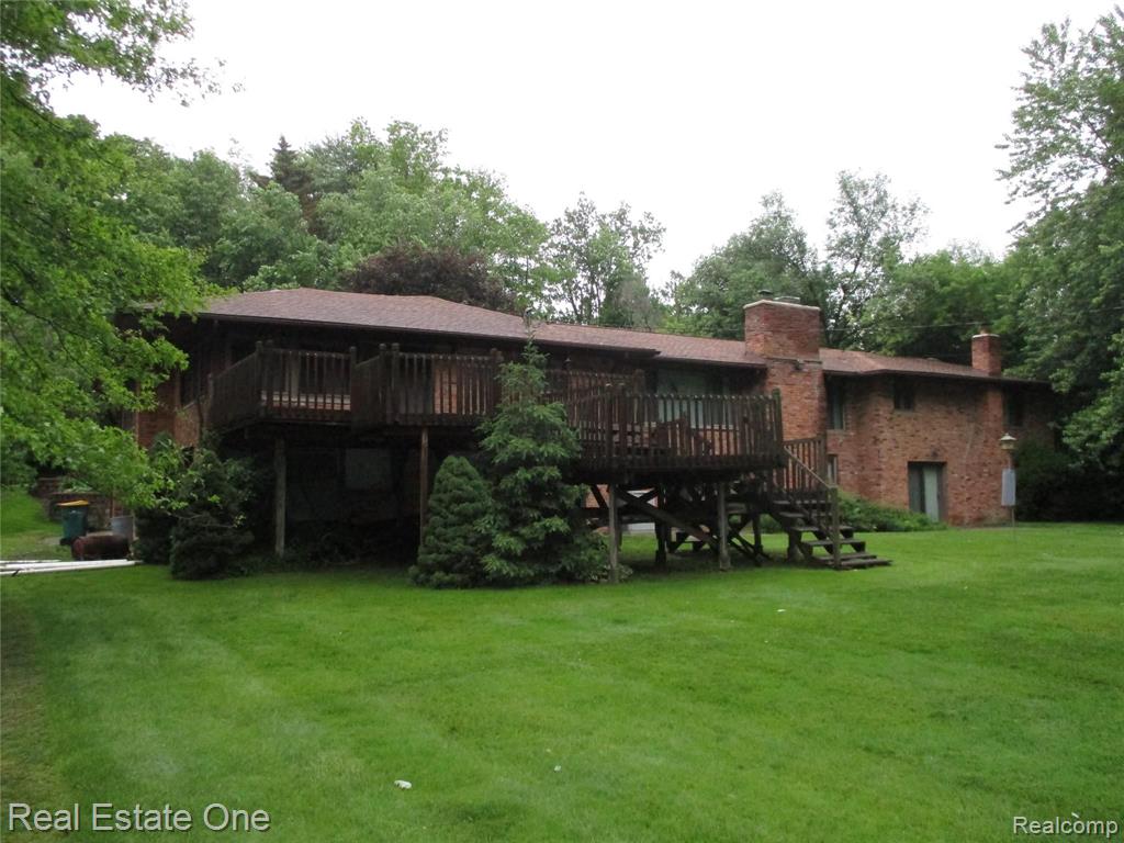 28642 Rollcrest Road Farmington Hills, MI 48334 - Photo 7 of 53