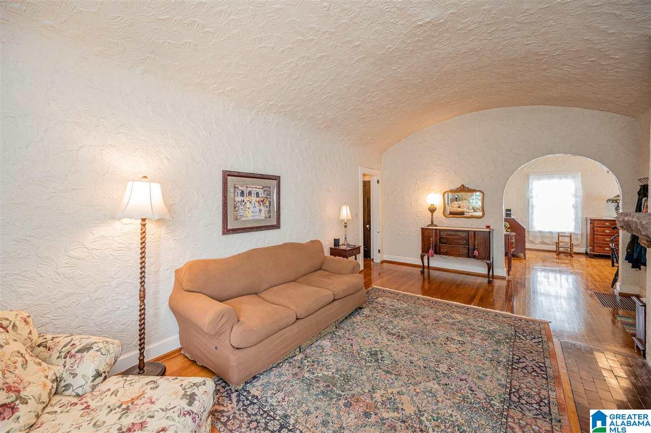 1094 Columbiana Road Birmingham, AL 35209 - Photo 10 of 42