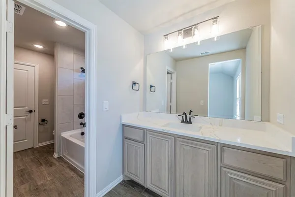 $429,900 | 1049 Snowy Owl Drive, Alvarado, TX 76009