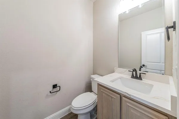 $429,900 | 1049 Snowy Owl Drive, Alvarado, TX 76009