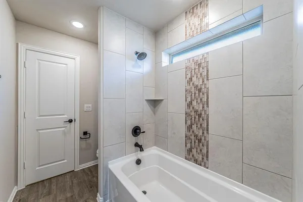 $429,900 | 1049 Snowy Owl Drive, Alvarado, TX 76009