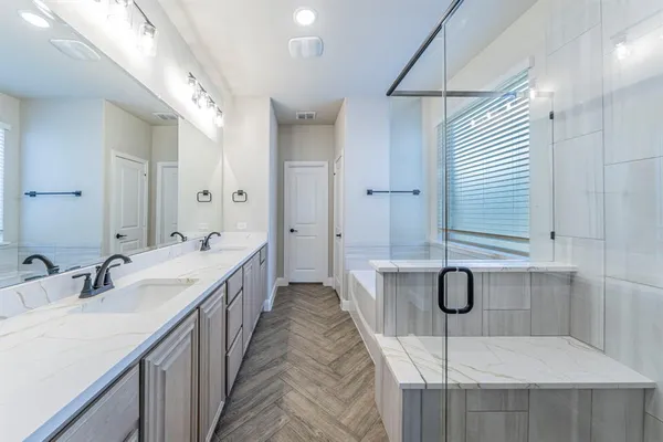 $429,900 | 1049 Snowy Owl Drive, Alvarado, TX 76009