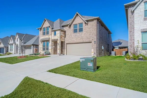 $429,900 | 1049 Snowy Owl Drive, Alvarado, TX 76009
