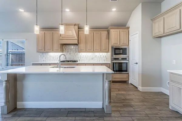 $429,900 | 1049 Snowy Owl Drive, Alvarado, TX 76009