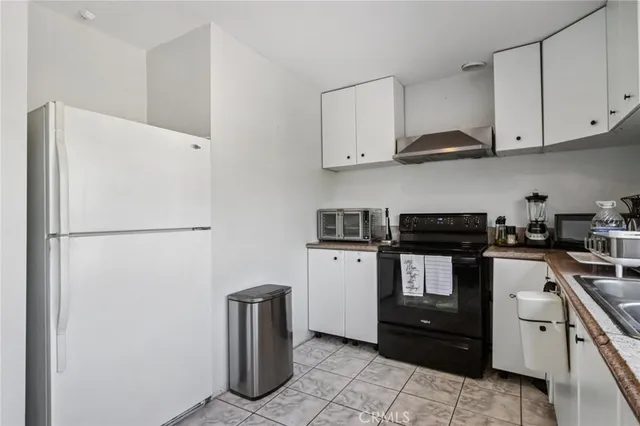 $629,900 | 561 West Alton Avenue, Unit 39, Santa Ana, CA 92707