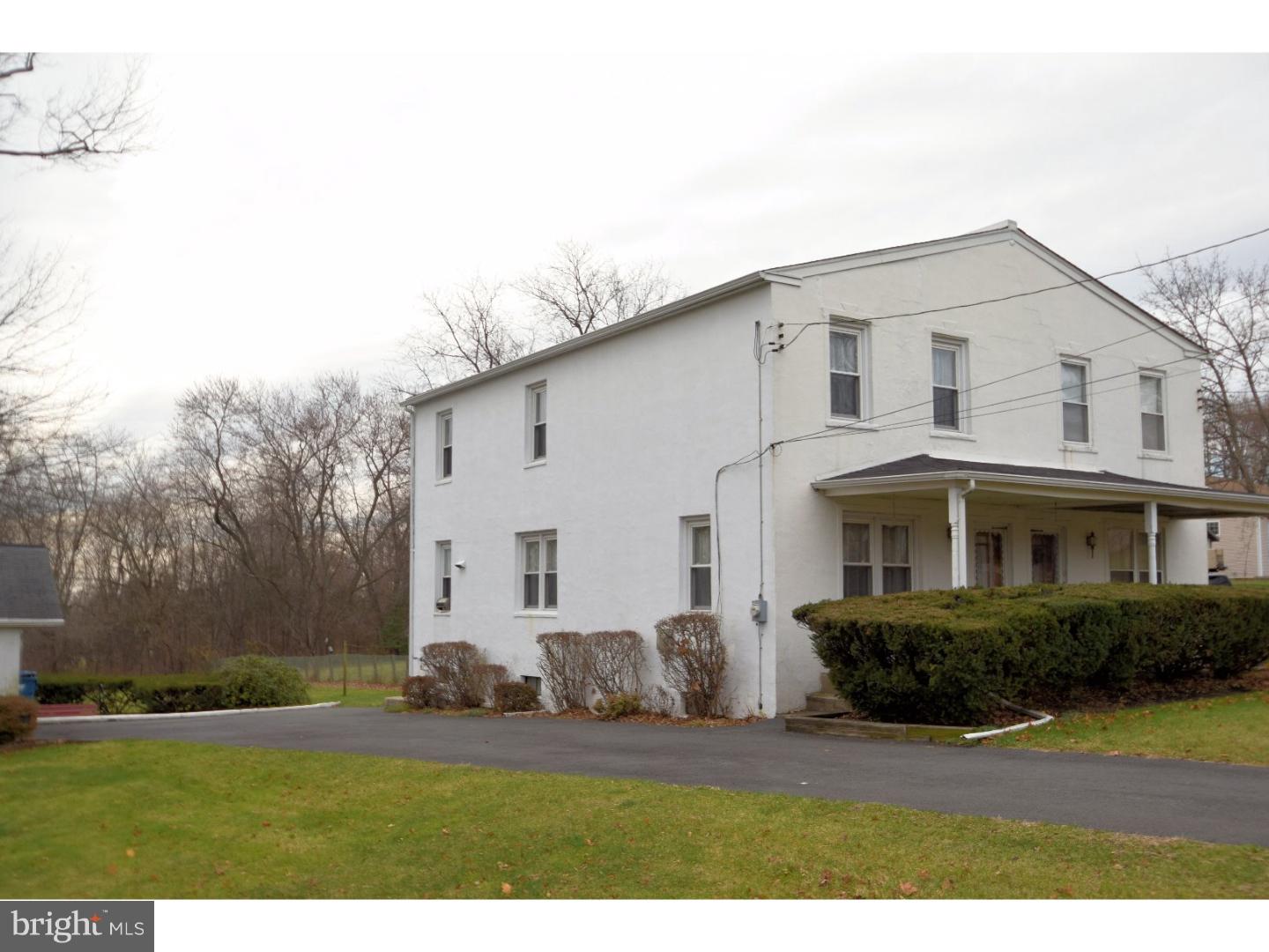 1032 Spur Road Souderton, PA 18964 - Photo 2 of 25 Exterior Front