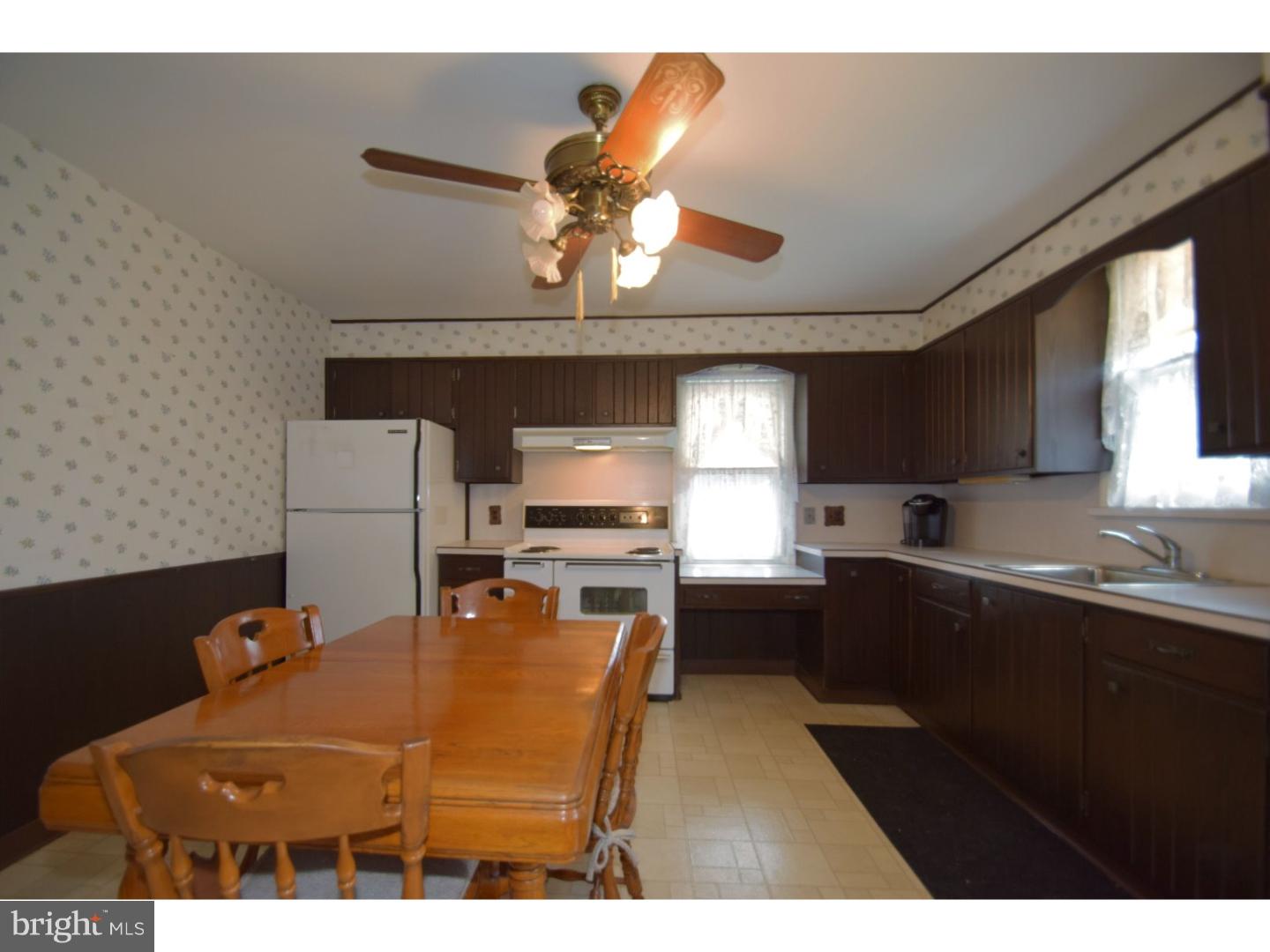 1032 Spur Road Souderton, PA 18964 - Photo 12 of 25 Kitchen