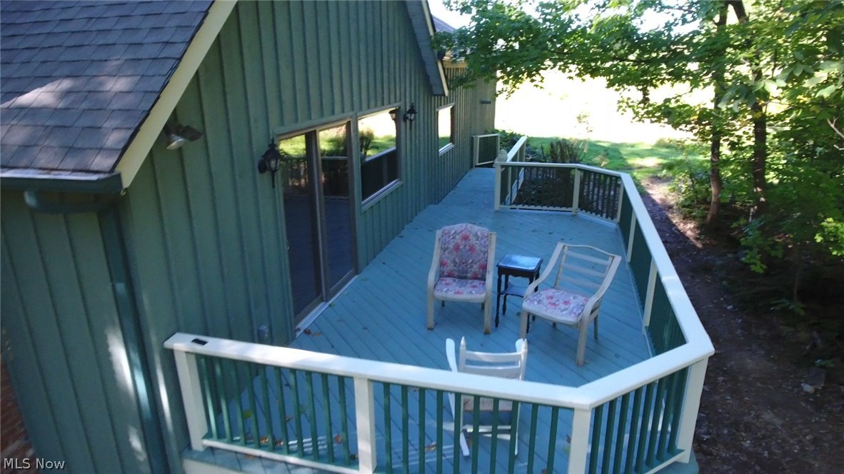 9575 Vermilion Road Amherst, OH 44001 - Photo 7 of 35