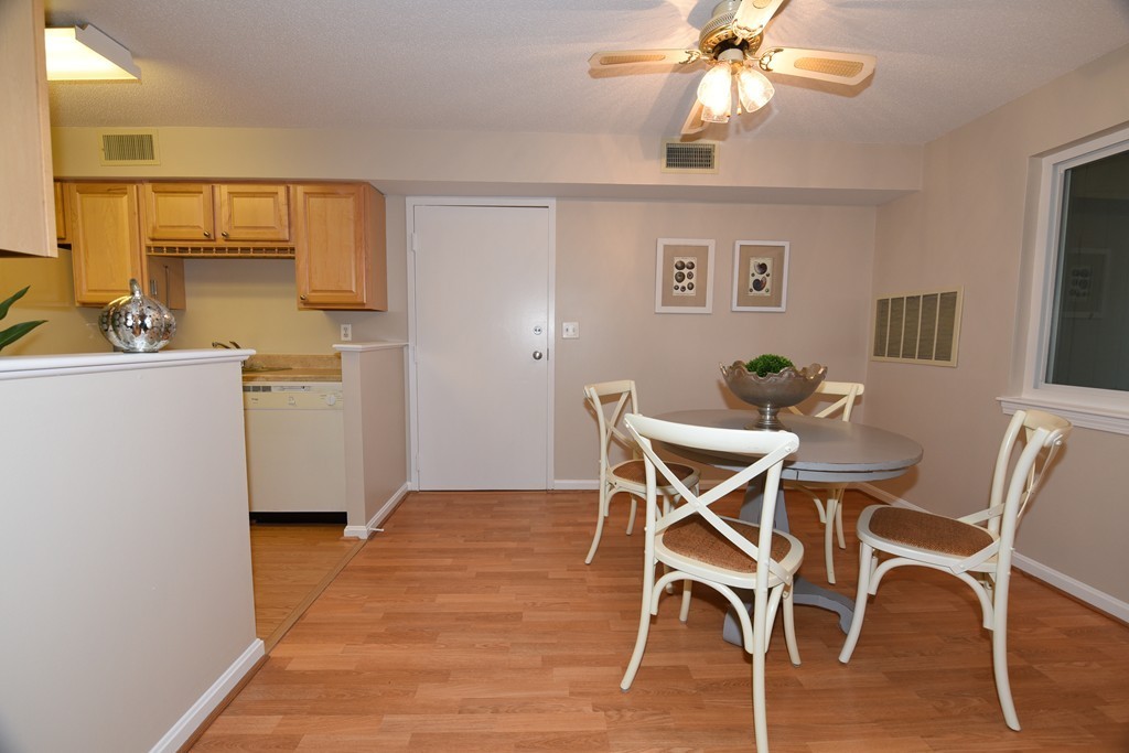 10 Beal's Cove Road, Unit D Hingham, MA 02043 - Photo 4 of 16 Gallery Image 4