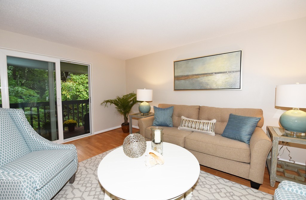 10 Beal's Cove Road, Unit D Hingham, MA 02043 - Photo 6 of 16 Gallery Image 6