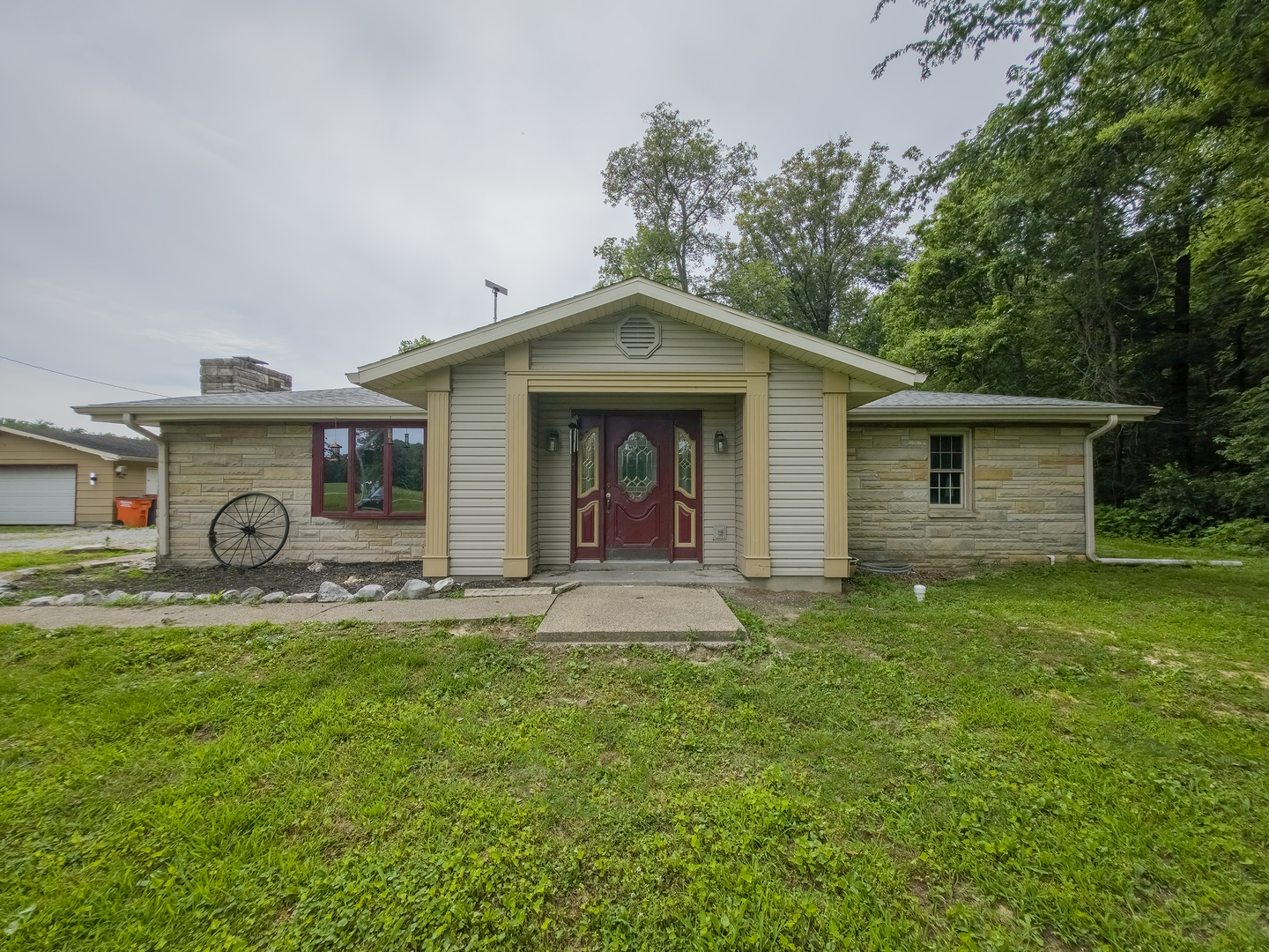 4657 Bridgeport Road Bridgeport, IL 62417 - Photo 1 of 32