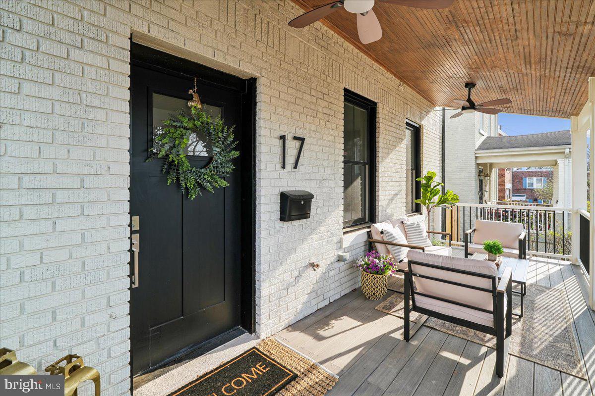 17 Longfellow Street Northwest Washington, DC 20011 - Photo 4 of 41 a living room with furniture