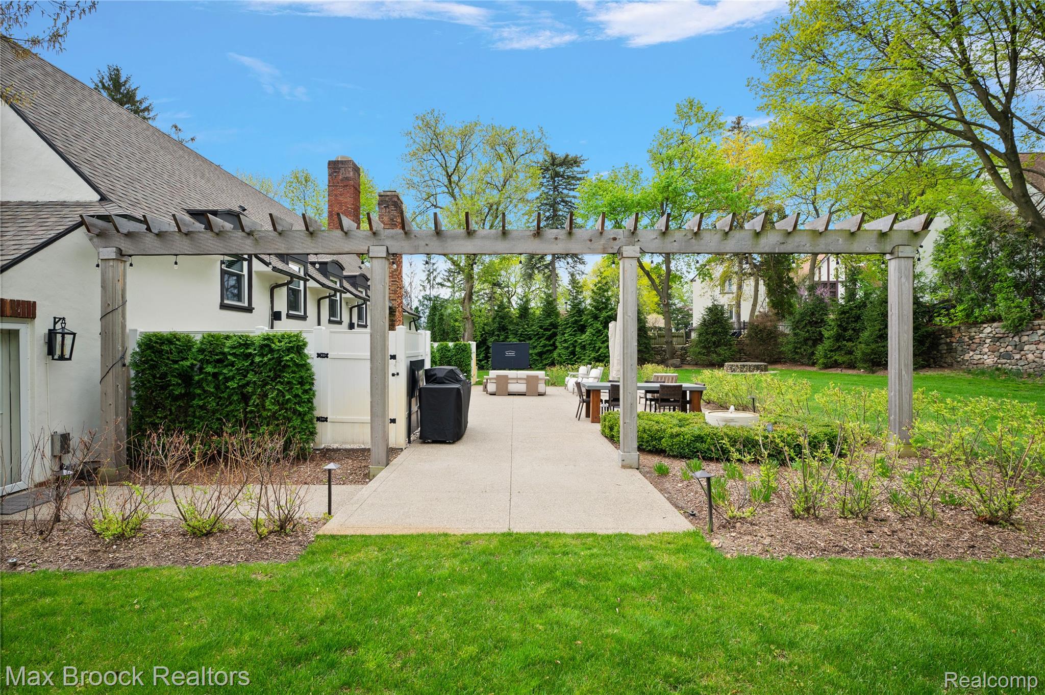 1583 Clarendon Road Bloomfield Hills, MI 48302 - Photo 68 of 73 1583 Clarendon Rd-20.jpg