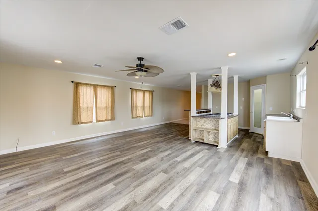 $489,000 | 313 Grand Avenue, Bacliff, TX 77518