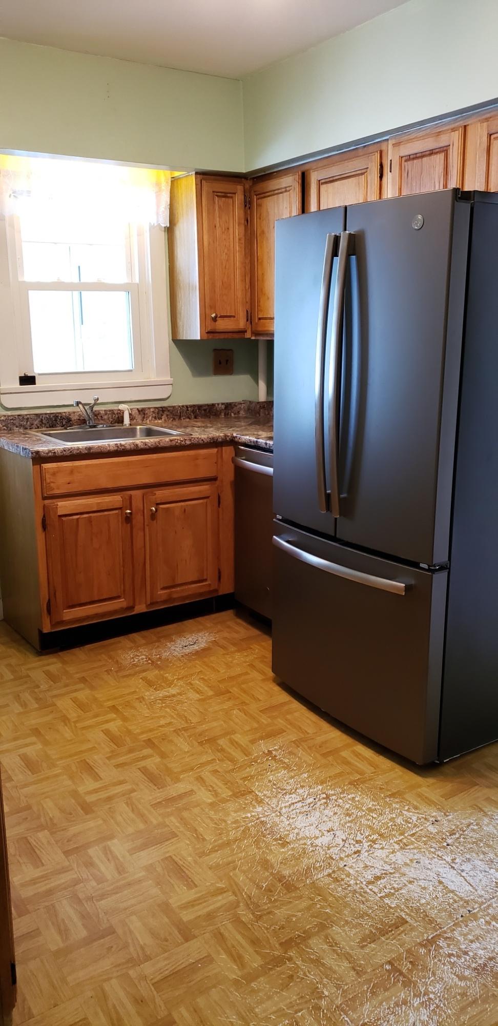 517 Riverside Drive Augusta, ME 04330 - Photo 6 of 28 Kitchen with new appliances