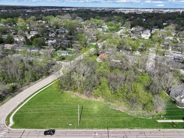 $75,000 | 1009 South 9th Avenue, St. Charles, IL 60174