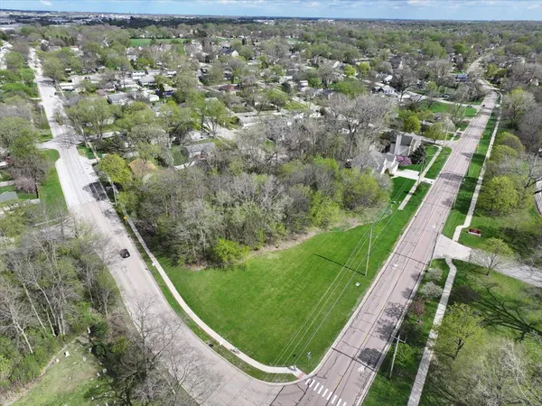 $75,000 | 1009 South 9th Avenue, St. Charles, IL 60174