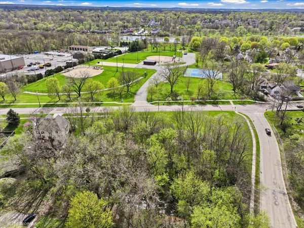 $75,000 | 1009 South 9th Avenue, St. Charles, IL 60174