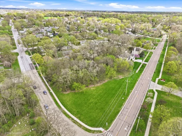 $75,000 | 1009 South 9th Avenue, St. Charles, IL 60174