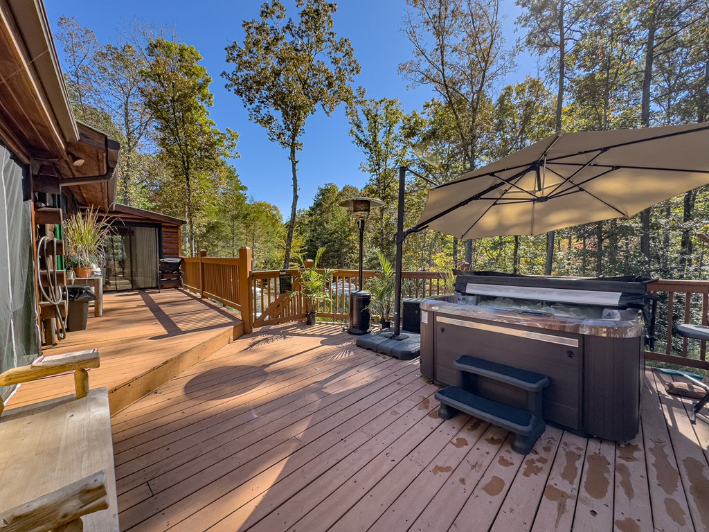 614 Rockridge Road Murphy, NC 28906 - Photo 19 of 43 a view of a chairs and table on the wooden floor