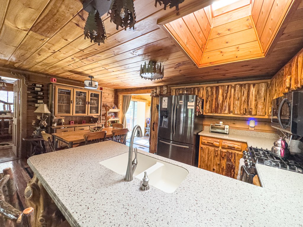 614 Rockridge Road Murphy, NC 28906 - Photo 25 of 43 a view of a living room and a kitchen