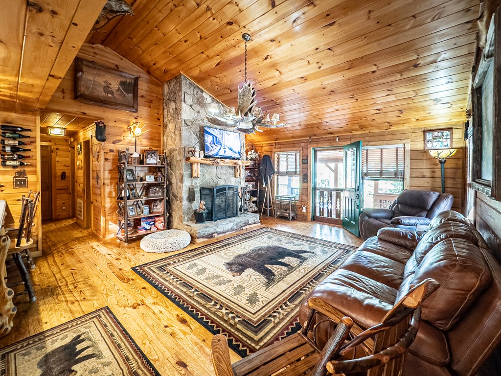 614 Rockridge Road Murphy, NC 28906 - Photo 31 of 43 a outdoor space with lots of furniture and a couch