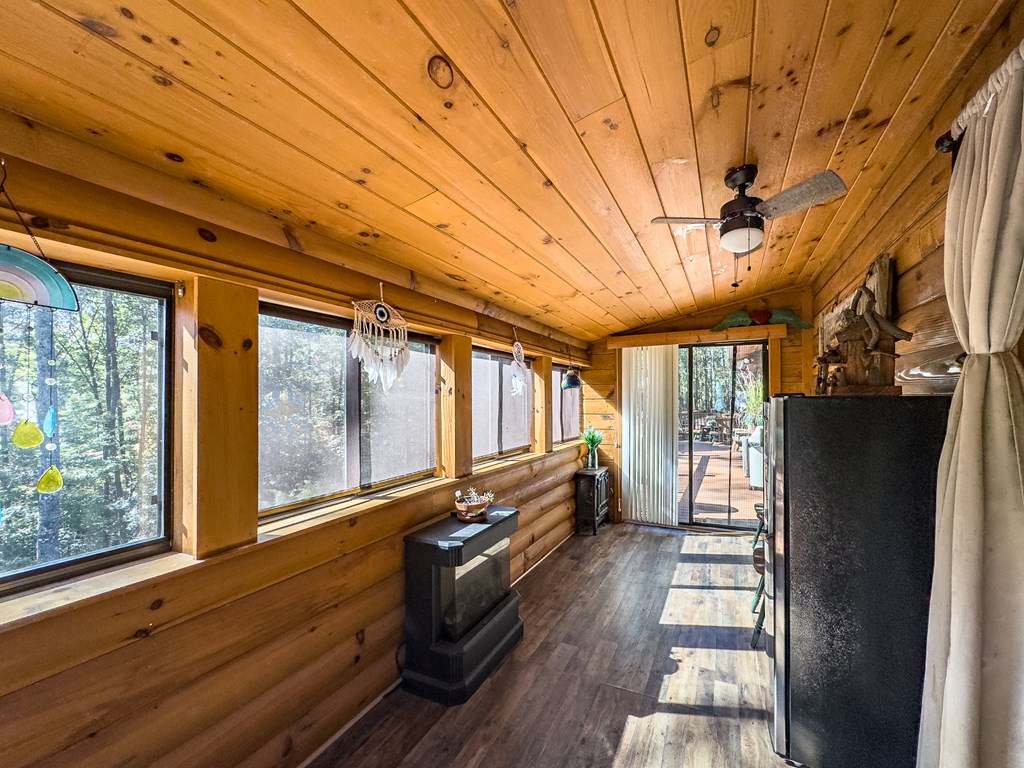 614 Rockridge Road Murphy, NC 28906 - Photo 39 of 43 a view of a room with windows