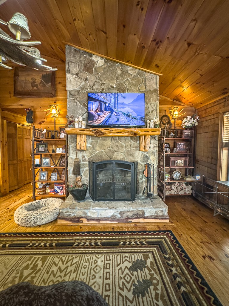 614 Rockridge Road Murphy, NC 28906 - Photo 5 of 43 a living room with fireplace furniture and a fireplace