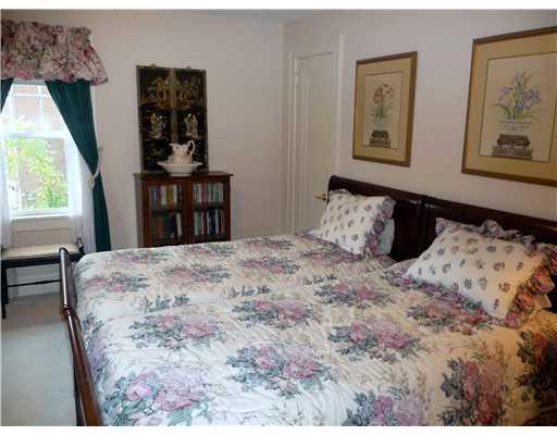227 Cochran Road Mt. Lebanon, PA 15228 - Photo 11 of 18 Bedroom.