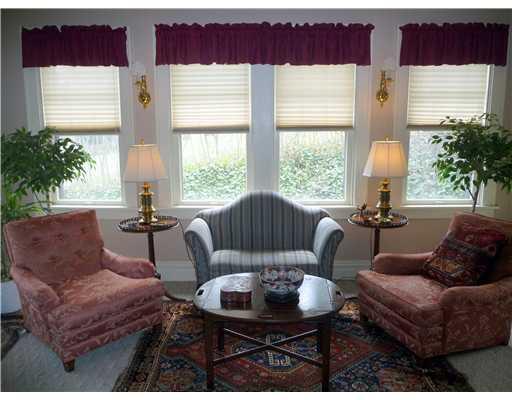 227 Cochran Road Mt. Lebanon, PA 15228 - Photo 5 of 18 Den/Family/Great Room.